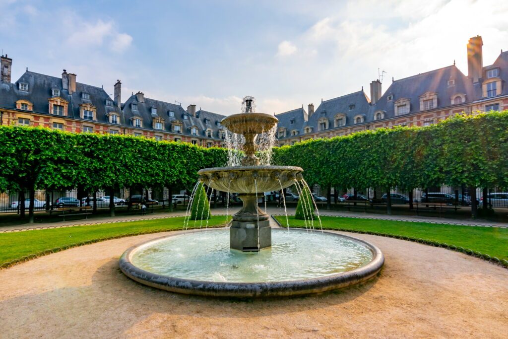 Place des Vosges, Paris