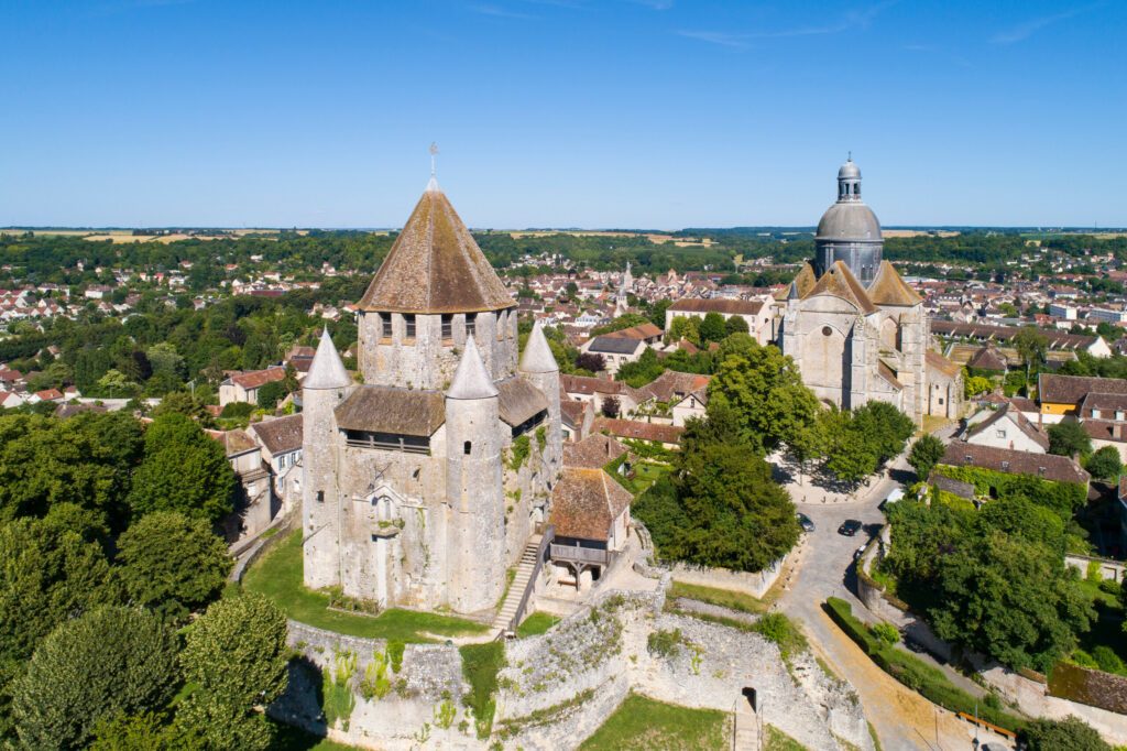 Vue aérienne de Provins, dans les environs de Disneyland Paris