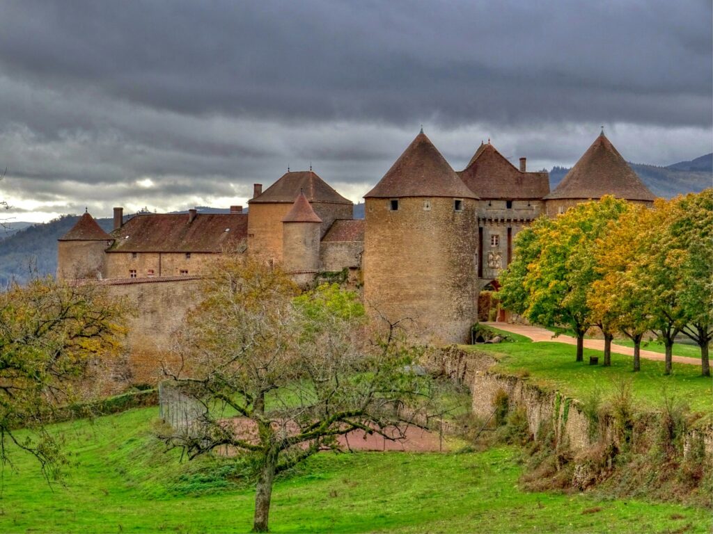 Forteresse de Berzé-le-Châtel en Bourgogne.