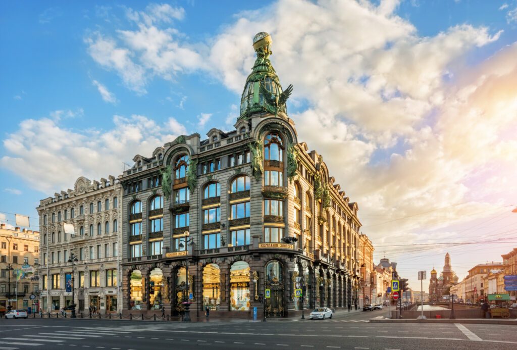 Дом Зингера на Невском проспекте в Санкт-Петербурге Singer House on Nevsky Prospekt