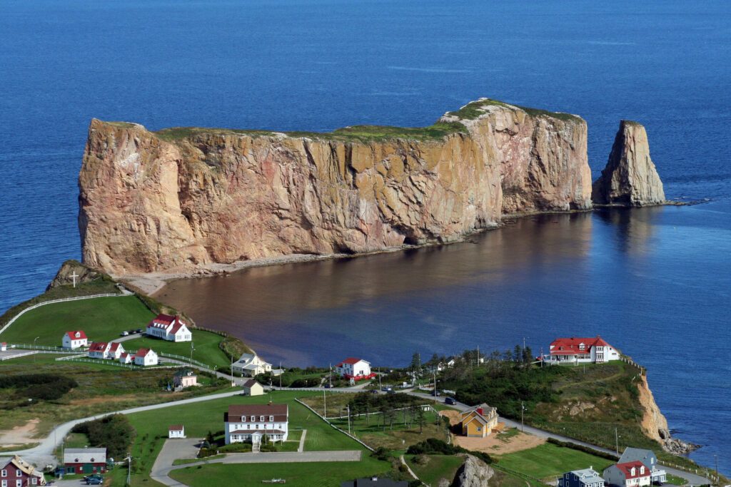 Rocher-Percé, un paysage insolite au Canada