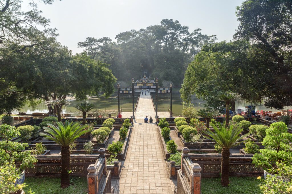 Bridge crossing the Lake of the New Moon and garden