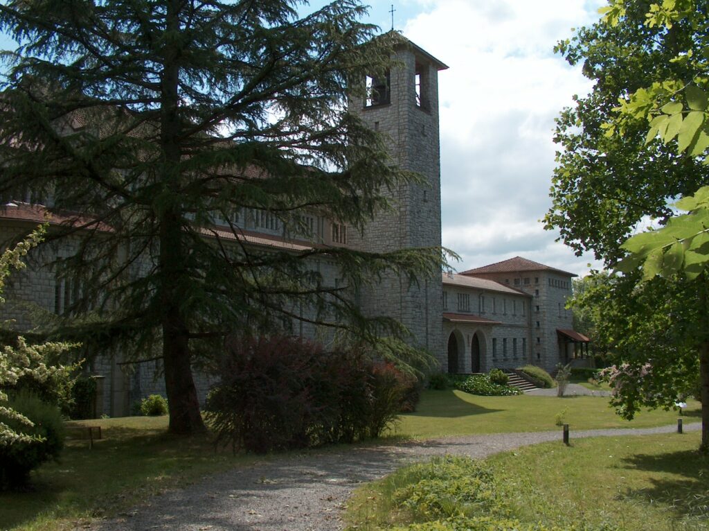 L'abbaye de Notre-Dame de Tournay autour de Lourdes