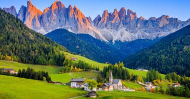 Quel est le plus beau village des Dolomites ?