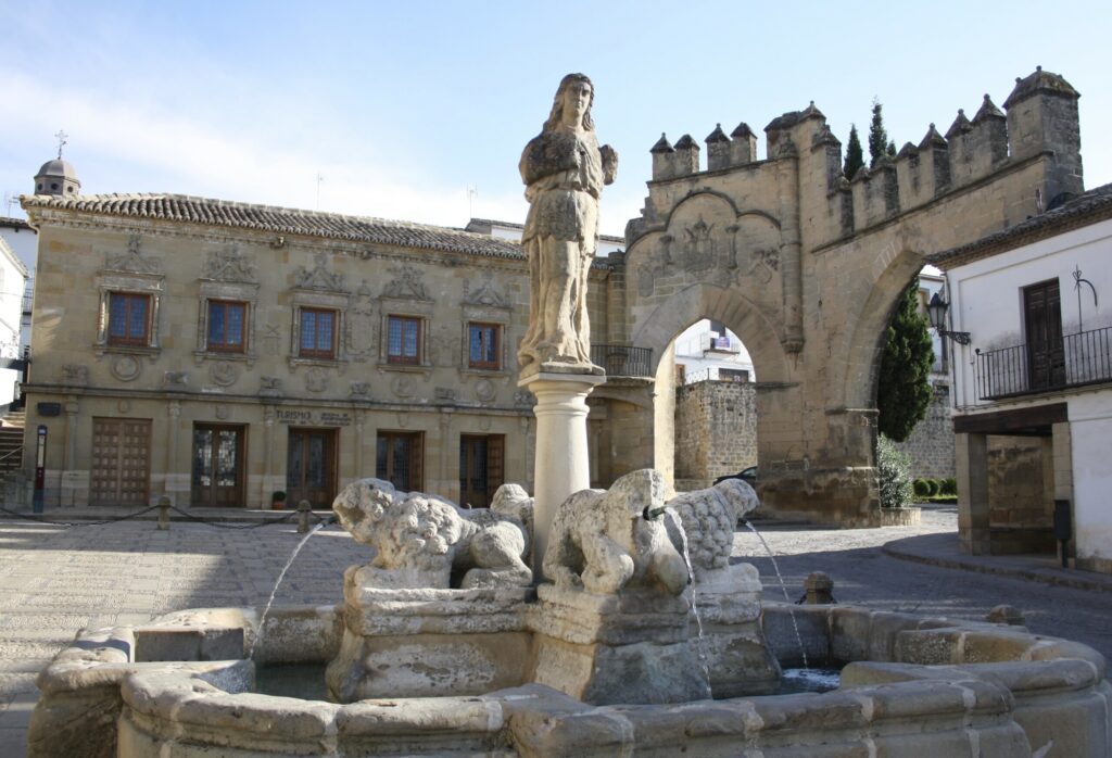 OLD FOUNTAIN IN BAEZA