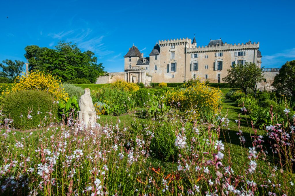 Castle of Vayres in Gironde