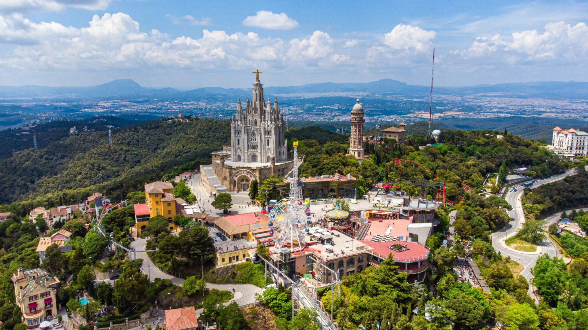 Vue sur Tibidabo et son parc d'attractions