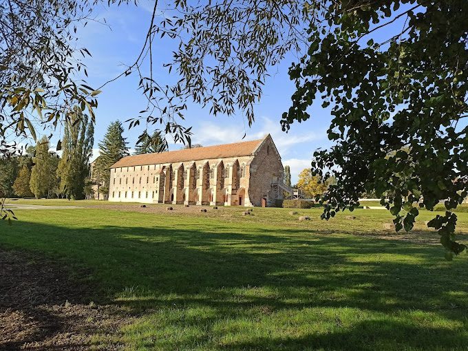 L'Abbaye Notre-Dame de Cîteaux autour de Beaune