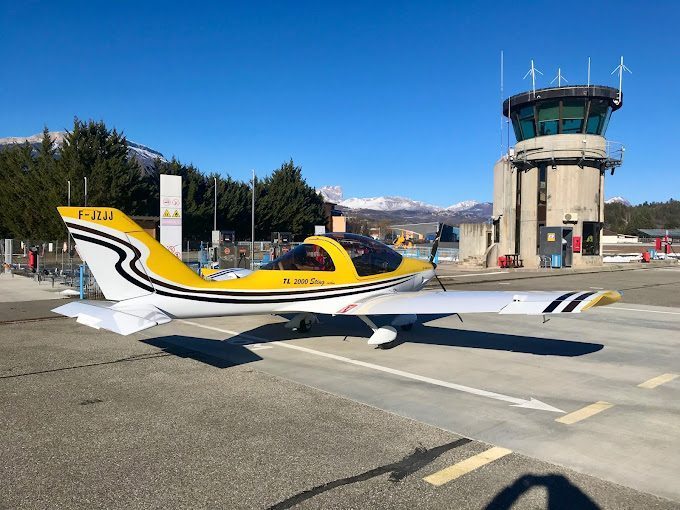 L'aérodrome de Gap-Tallard autour de Gap