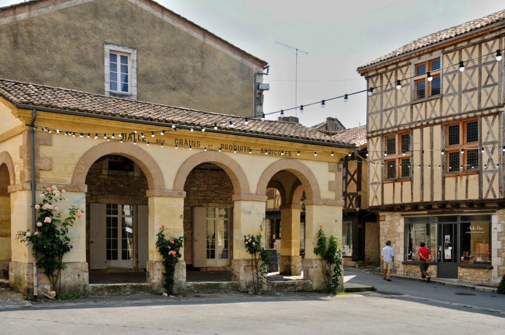 Issigeac dans les villages autour de Bergerac