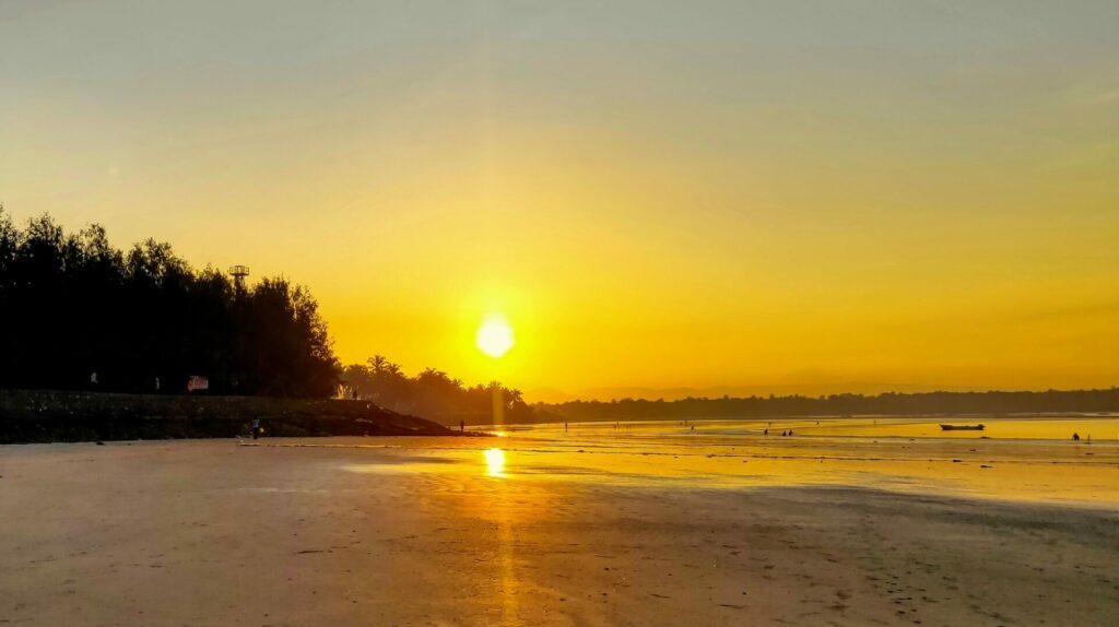 sweet evening at alibag beach