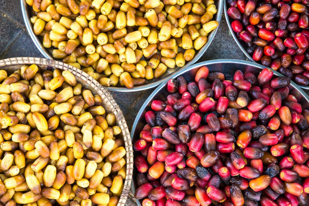 new season dates in trays at a Niswa street market