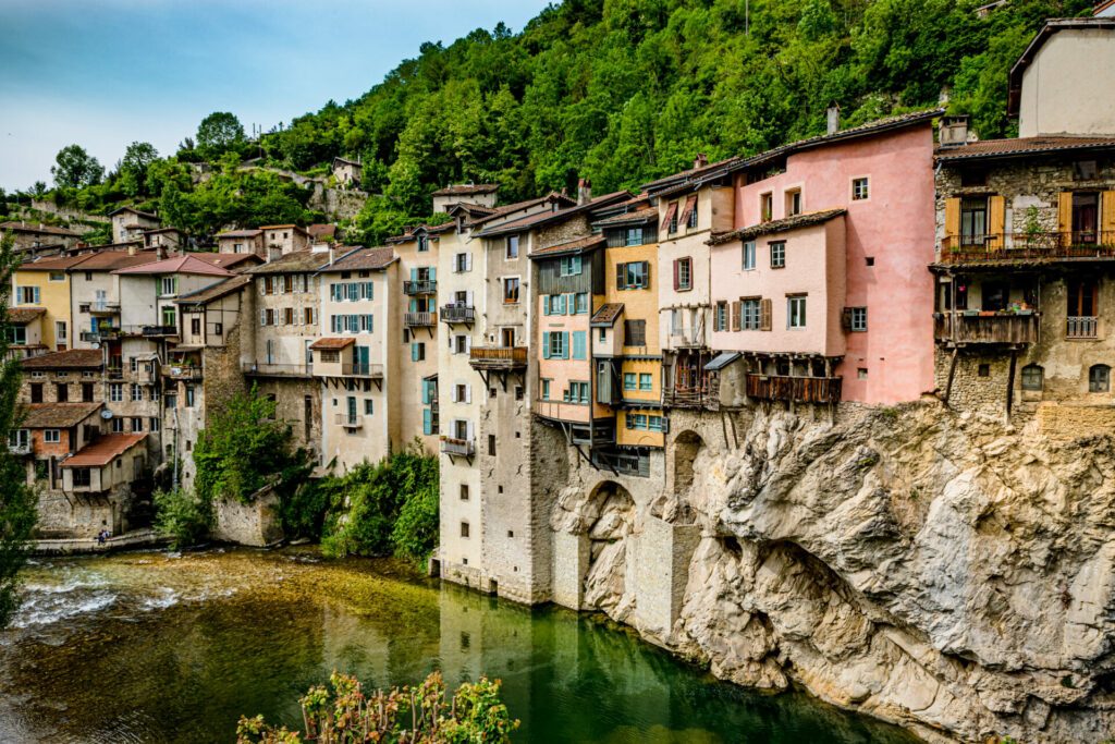 Les maisons suspendues de Pont-en-Royans