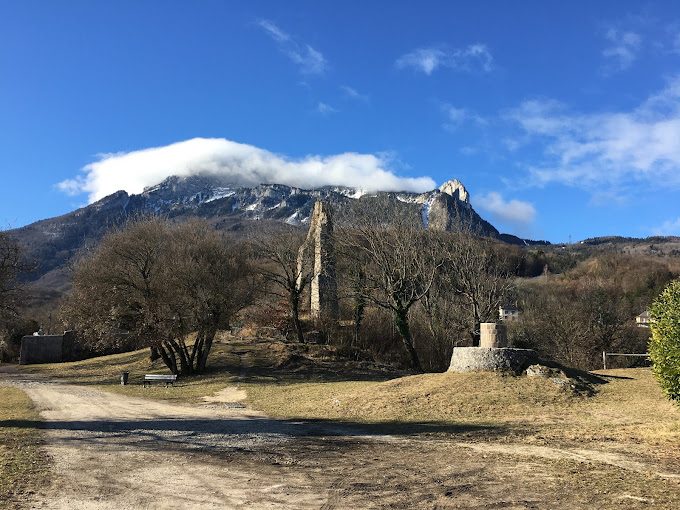 La Tour sans Venin dans les villages autour de Grenoble