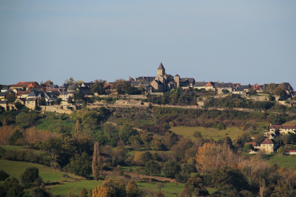 Panorama sur Saint-Robert (Corrèze)