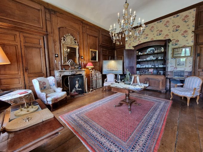 L'intérieur de la Malouinière autour de Saint-Malo quand il pleut