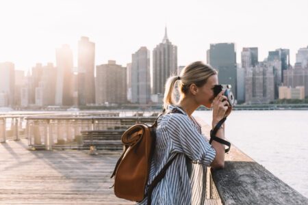 Premier voyage en solo : le petit guide pratique pour une première expérience inoubliable