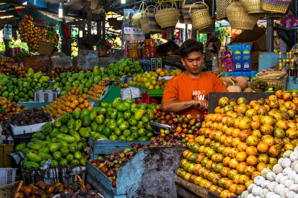 Marché coloré et traditionnel de Berastagi