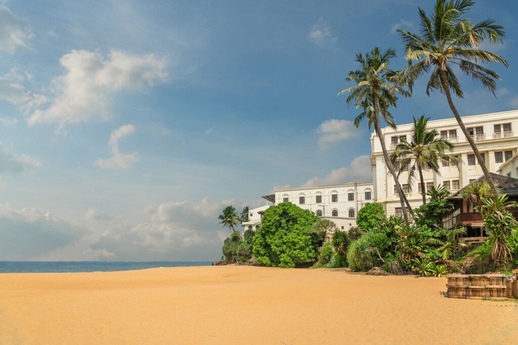 Plage de l'hôtel Mount Lavinia près de Colombo