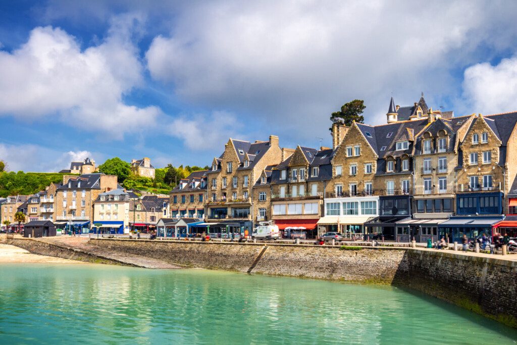 Cancale et ses huitres, près de Dinard