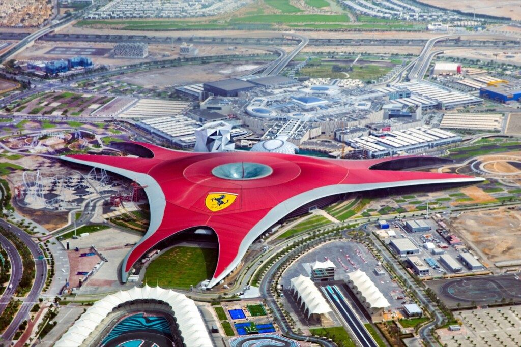 Ferrari World Abu Dhabi - parc attractions à 1h de Dubai