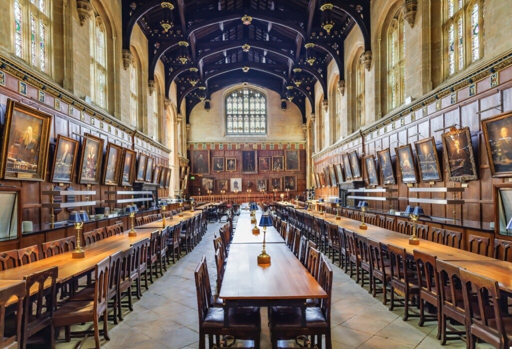 Le grand réfectoire du Christ Church College de l'Université d'Oxford, en Angleterre