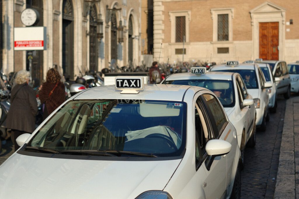Taxi officiel de Rome