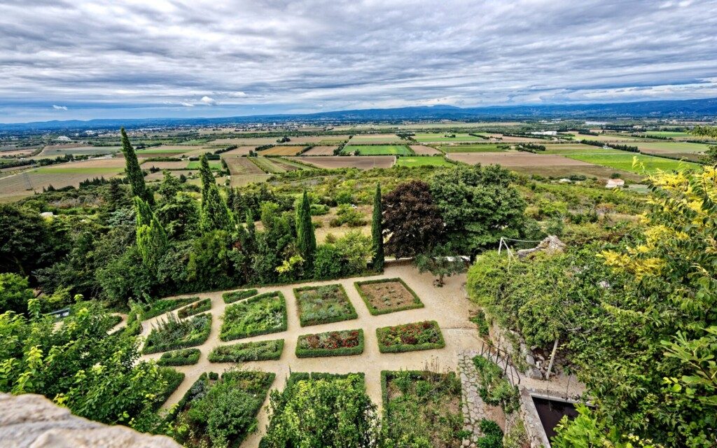 Le panorama depuis La Garde-Adhémar autour de Montélimar