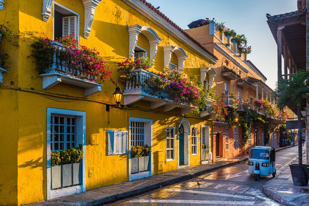 Rue de la vieille ville de Carthagène, Colombie