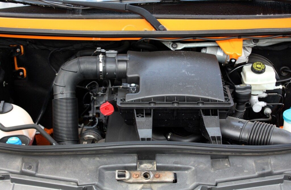 Ecouter le bruit du moteur