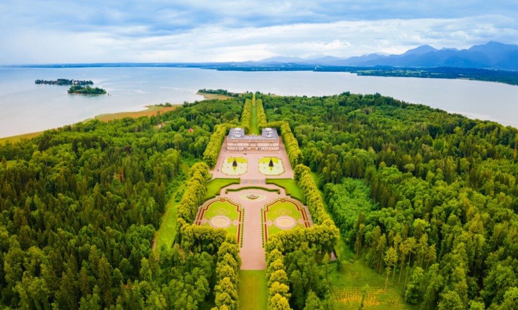 le château de Herrenchiemsee sur le Chiemsee autour de Munich