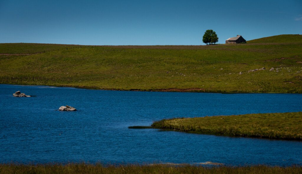 Le Lac des Moines, au coeur de l'Aubrac, autour de Rodez