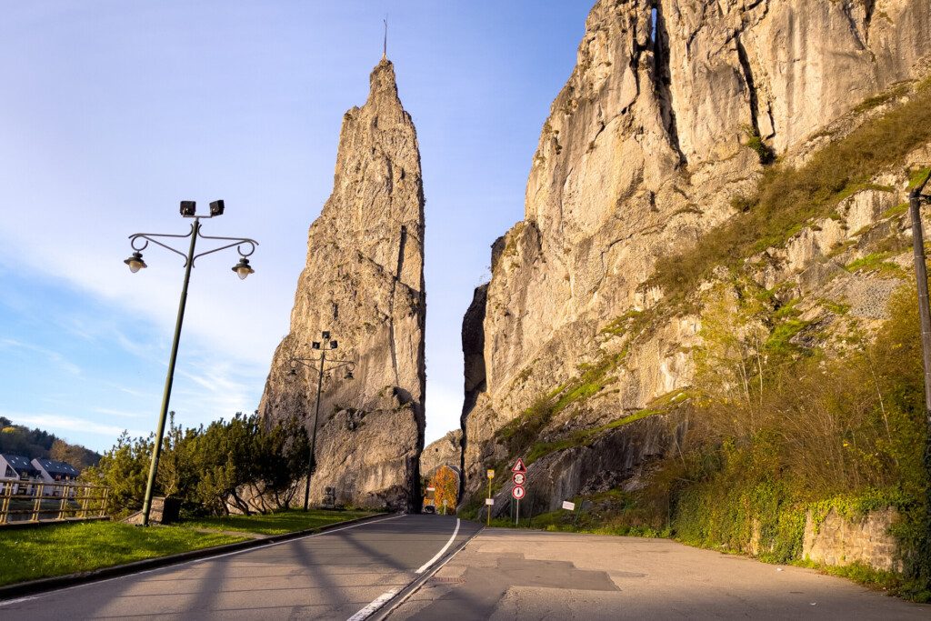 Le Rocher Bayard à l'entrée de Dinant