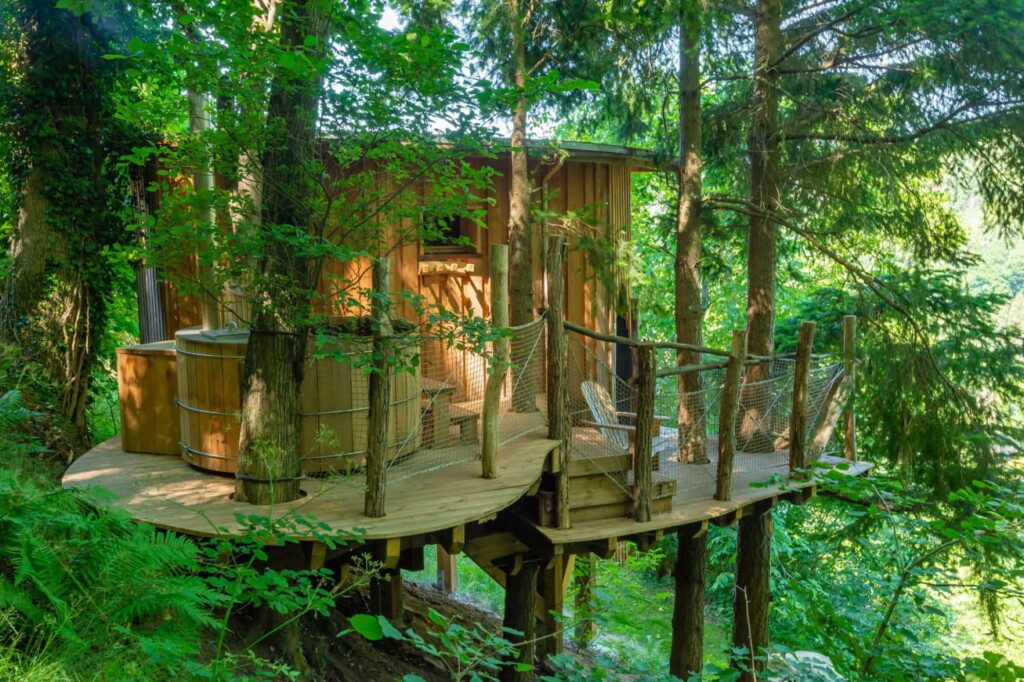 Les cabanes perchées du Grand Ballon à Goldbach-Altenbach en Alsace © Loic Frey