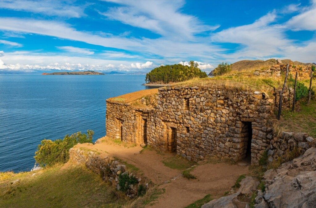 L’Isla del Sol sur le lac Titicaca paysage de Bolivie 