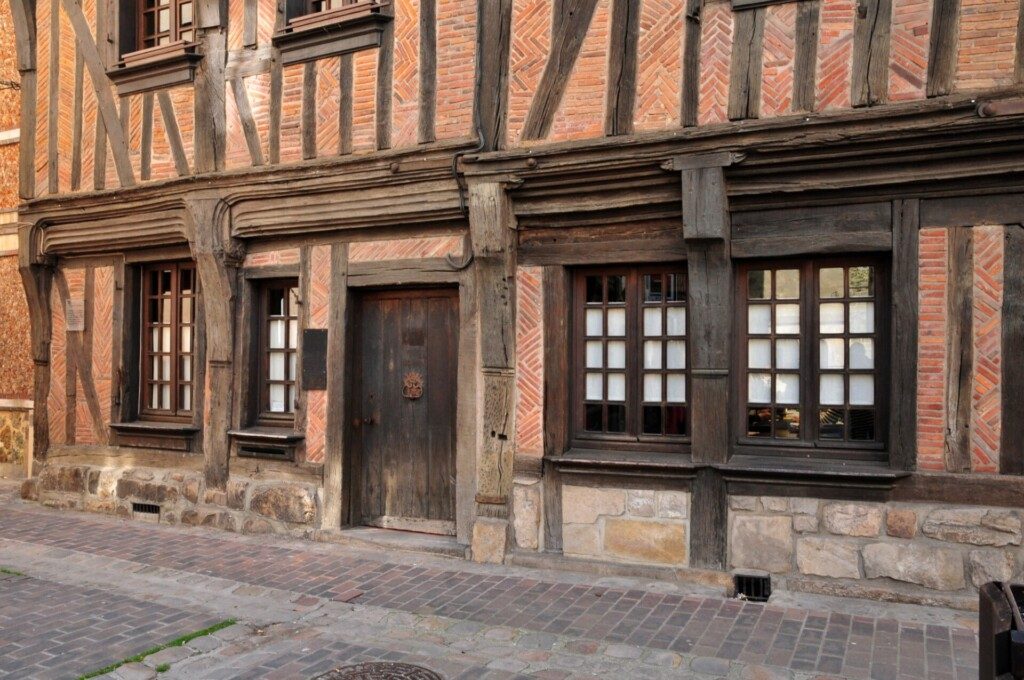 Maison à colombages à Nogent-le-Roi, autour de Chartres
