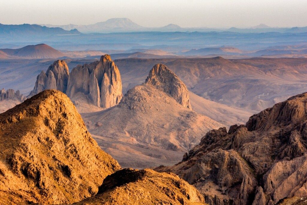 Paysage du Hoggar dans le désert du Sahara, Algérie