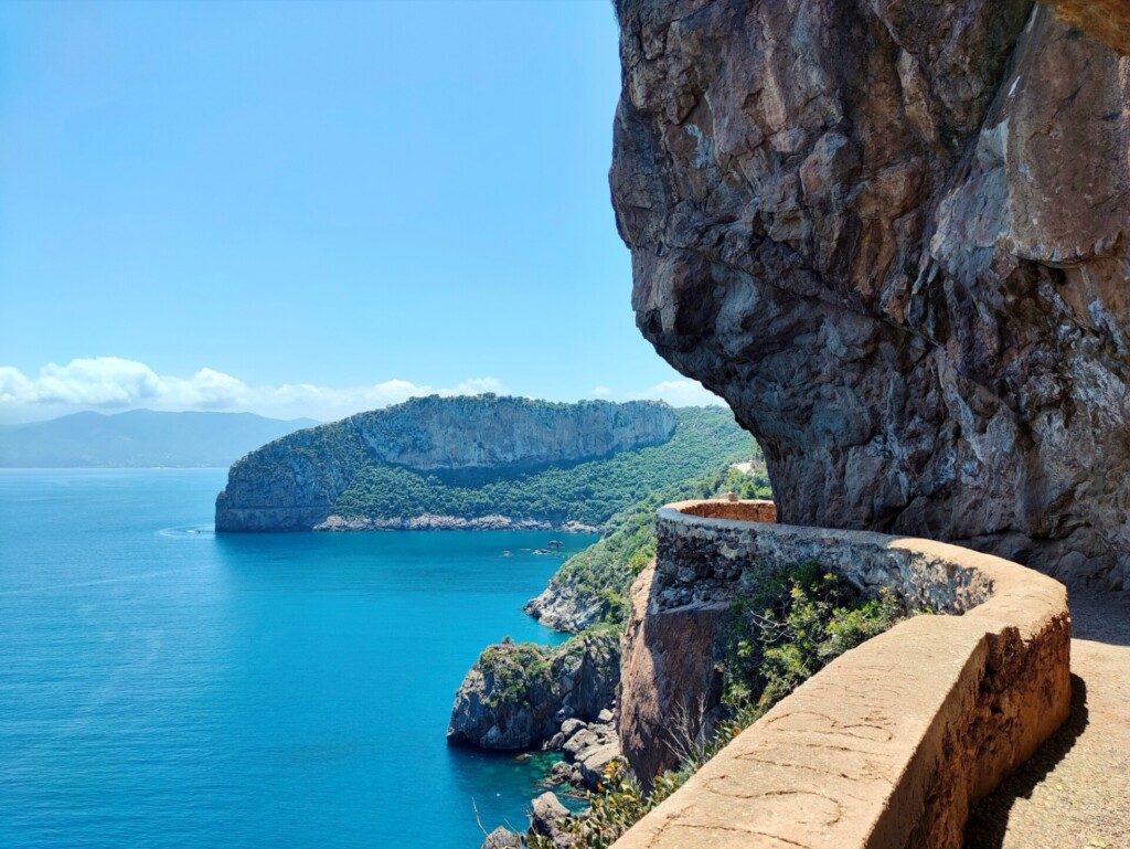 Vue panoramique depuis les hauteurs du Cap Carbon (Algérie)