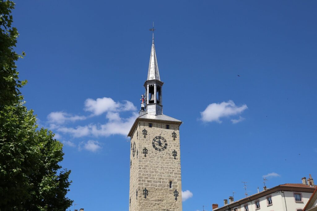 La Tour Jacquemart à Romans-sur-Isère, autour du Palais Idéal du Facteur Cheval