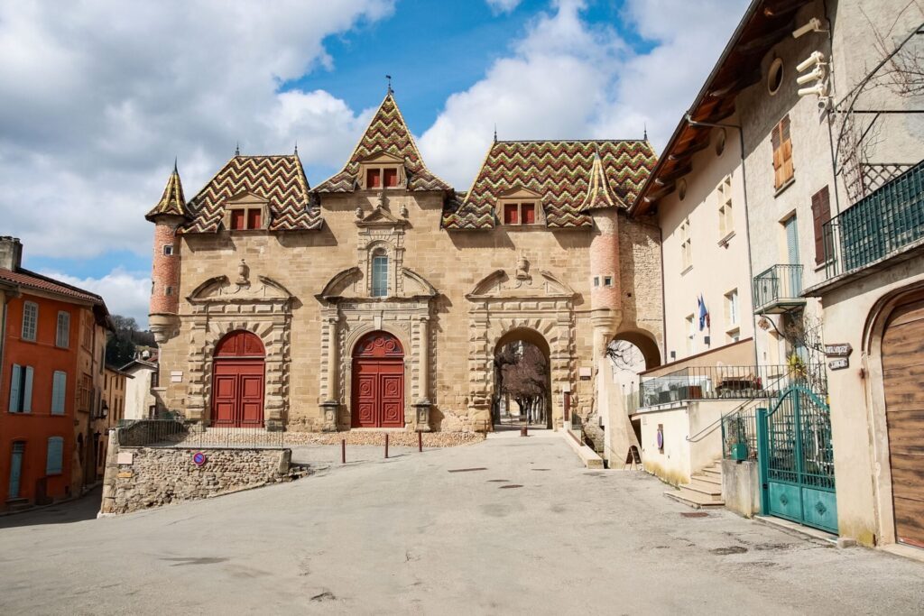 Saint-Antoine-l’Abbaye près du Palais Idéal du Facteur Cheval