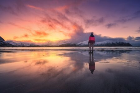 Comment faire des photos de soi en voyage quand on est seul : 9 techniques pratiques