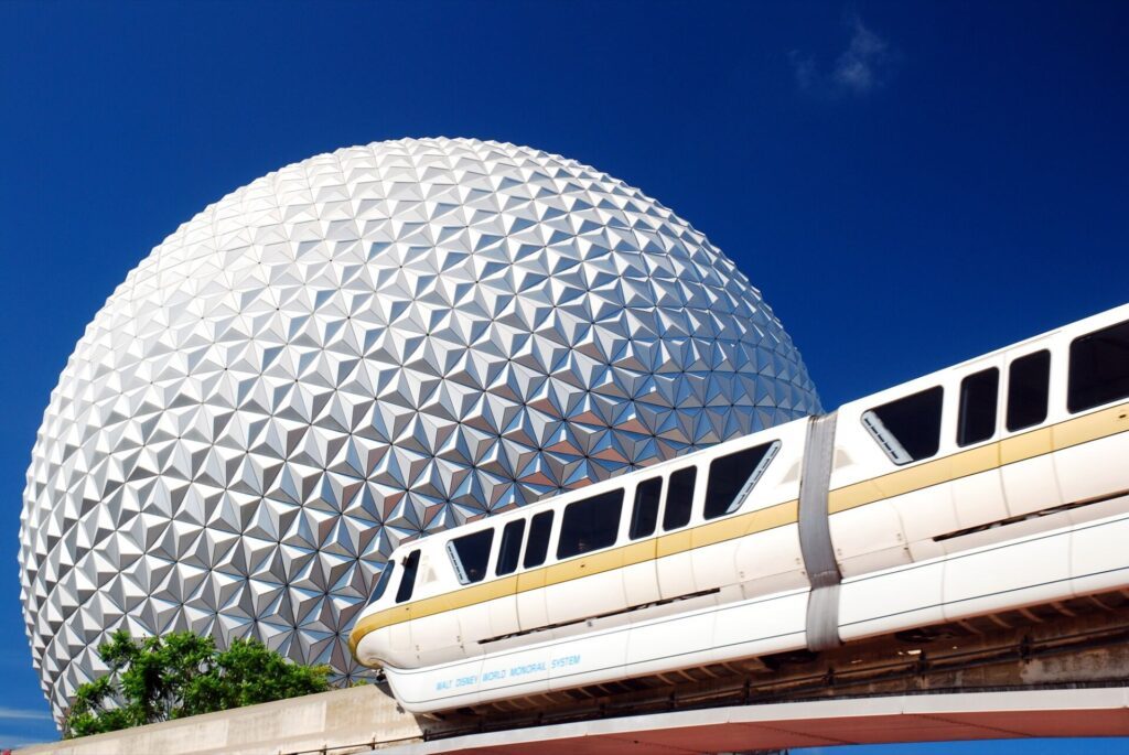 Le monorail, un des moyens de transport au Walt Disney World