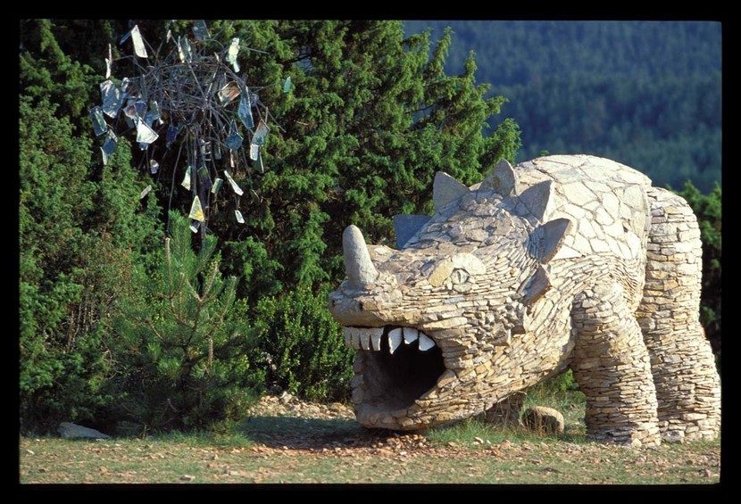 Sculpture insolite à Utopix en Lozère