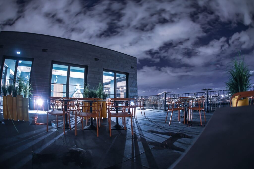 Un séminaire sur un rooftop avec vue sur Paris