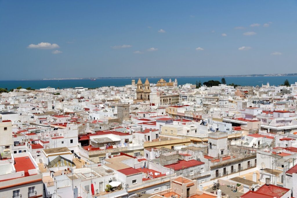 Vue panoramique sur Cadix depuis la Torre Tavira