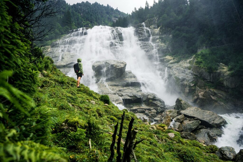 La cascade de Grawa dans la vallée de Stubaital autour d'Innsbruck