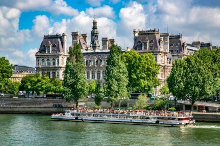 Croisière à Paris : quelle balade en bateau choisir selon vos envies ?