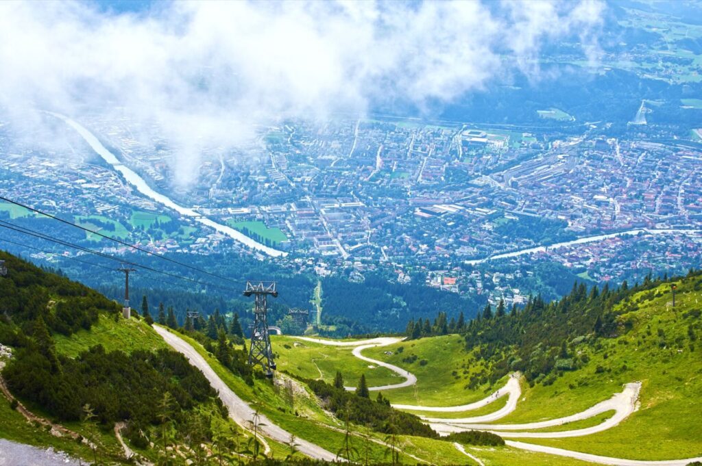 Vue sur Innsbruck depuis Seegrube et la Nordkette