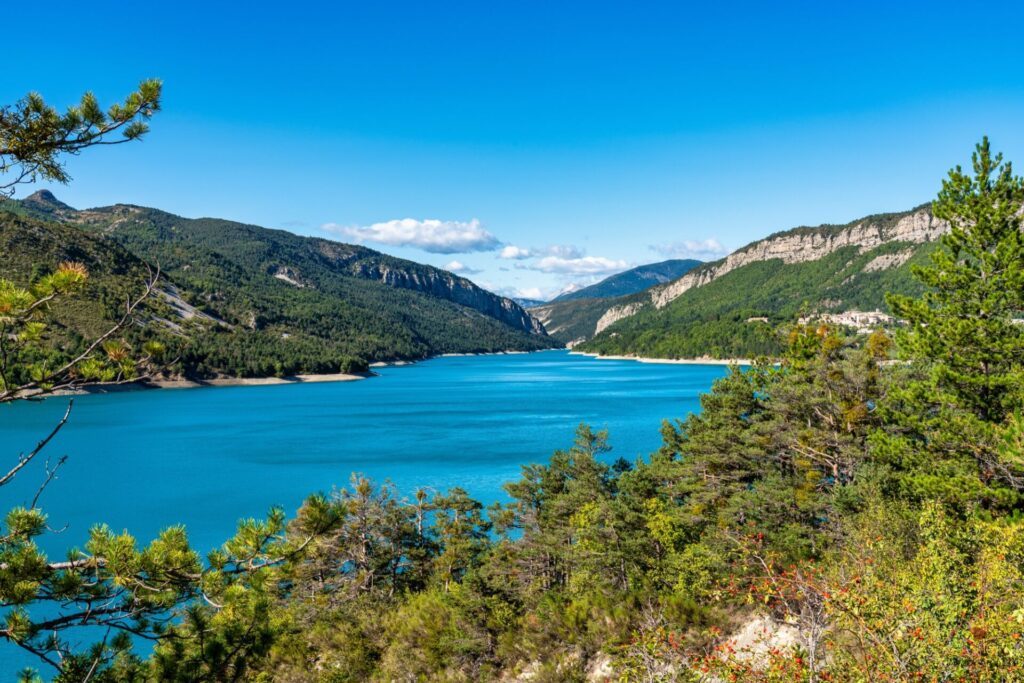 Le lac de Castillon, parmi les plus beaux lacs du Verdon
