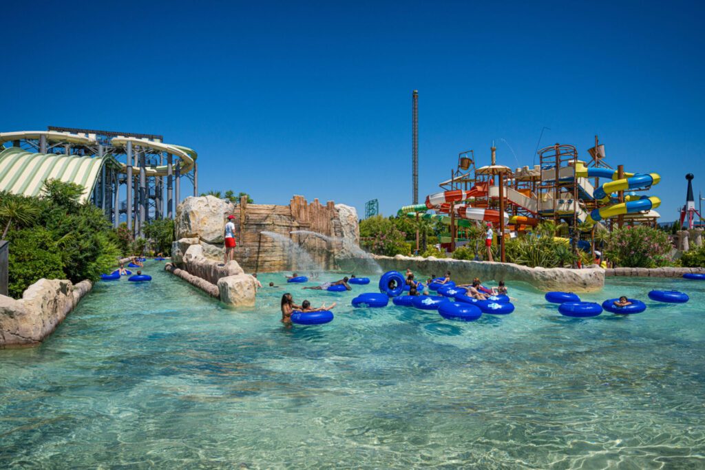 Wave Island parc aquatique près de la Ferme aux Crocodiles